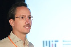 Symposium 2023 - 06272023_rossler_simon_0022