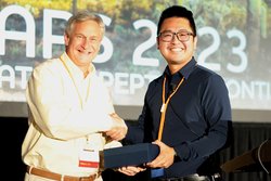 Symposium 2023 - award_yi_chou_2