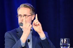 Symposium 2019 - nilsson_bradley_20190624_0136